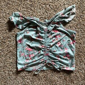 LARGE off-the-shoulder floral cropped top